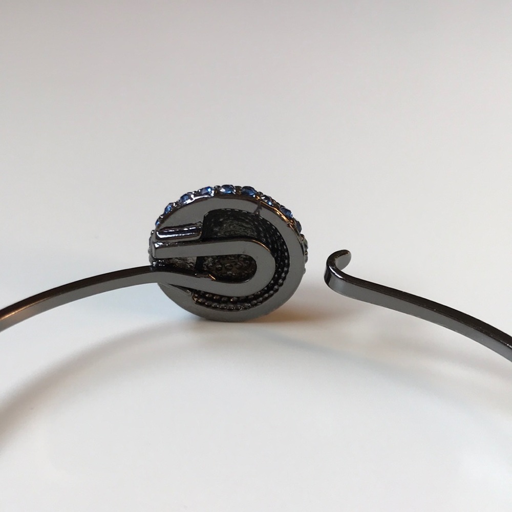 The Limited Bracelet - Picture 4 of 5